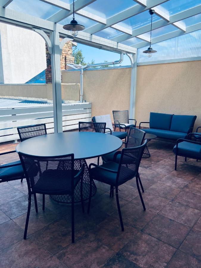 Roze Republikas Apartments リエパーヤ エクステリア 写真