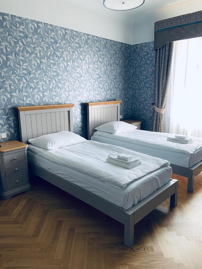 Roze Republikas Apartments リエパーヤ エクステリア 写真