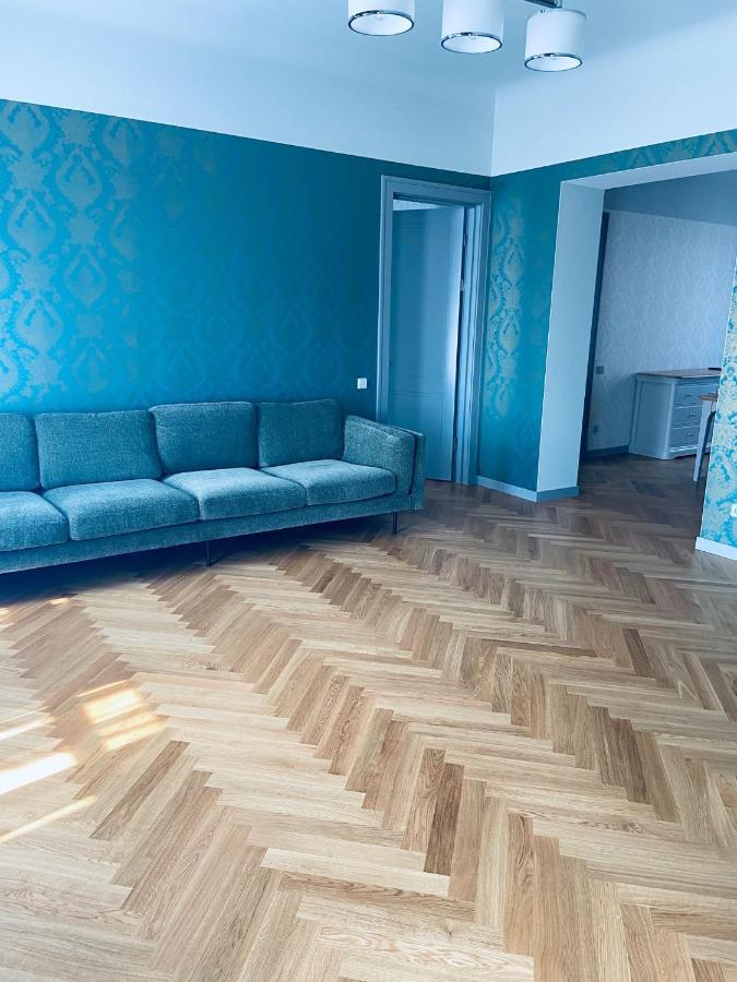 Roze Republikas Apartments リエパーヤ エクステリア 写真
